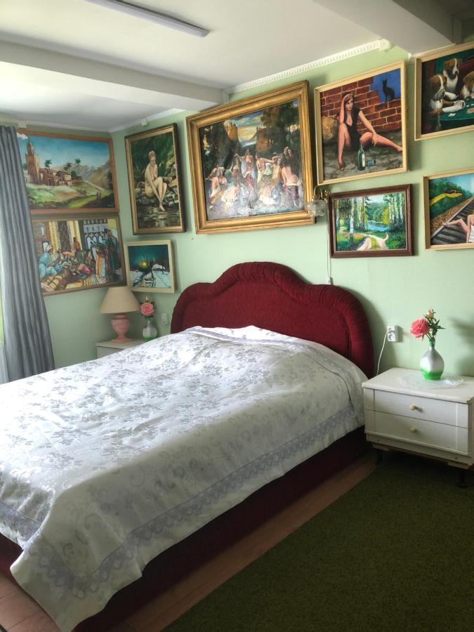 Piekalne Hotell Kalniesi Exteriör bild