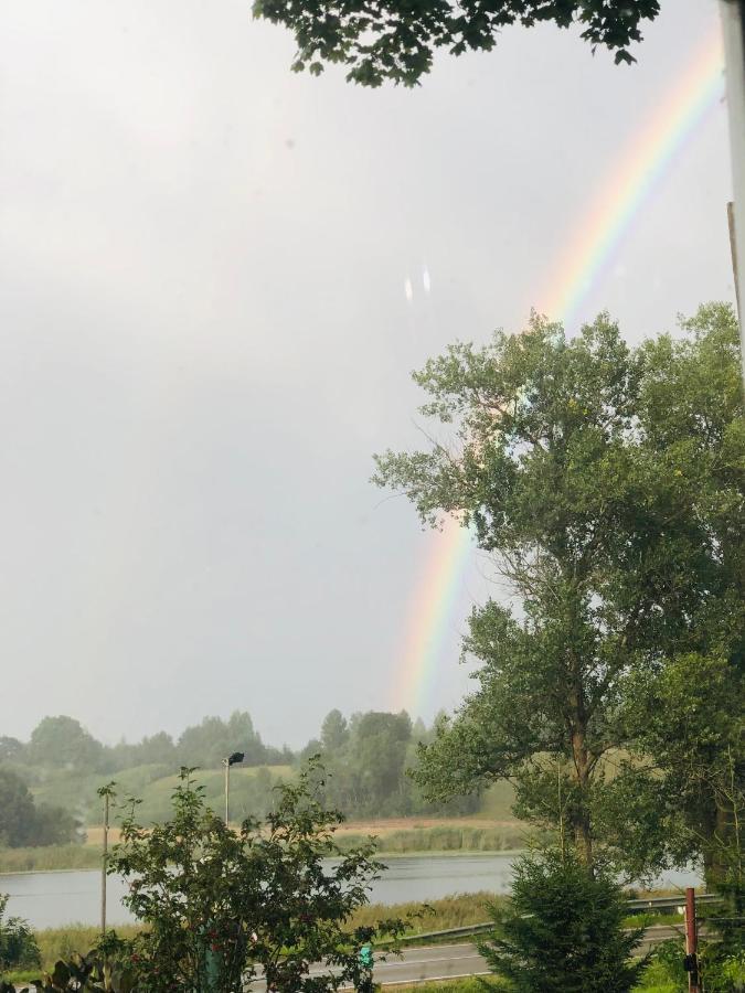 Piekalne Hotell Kalniesi Exteriör bild