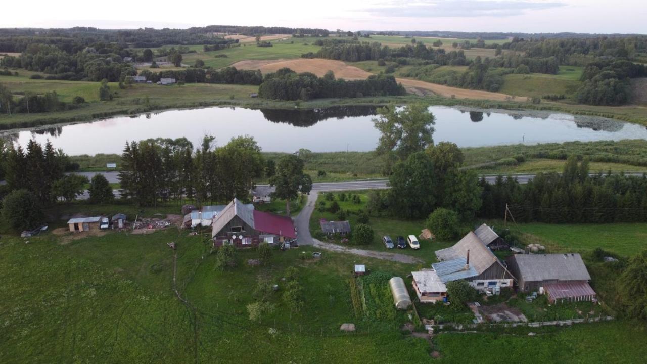 Piekalne Hotell Kalniesi Exteriör bild