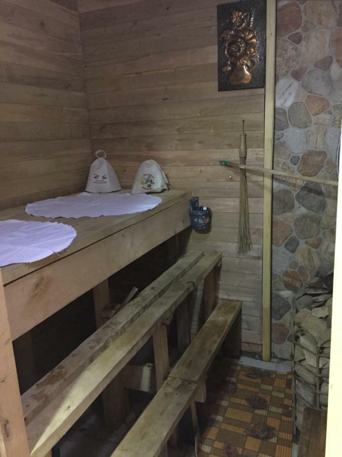 Piekalne Hotell Kalniesi Exteriör bild